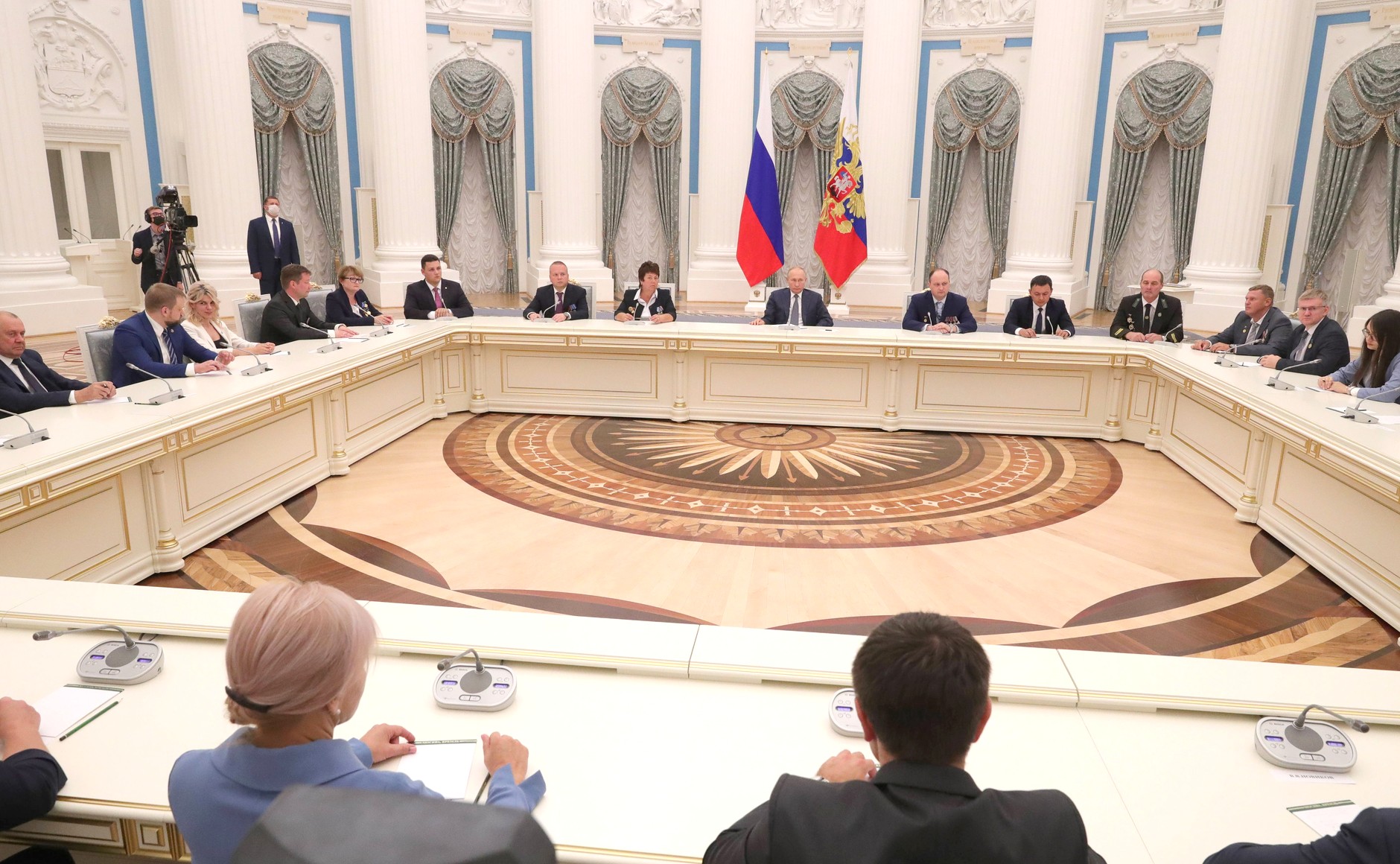 Владимир Путин провёл встречу с представителями атомной отрасли