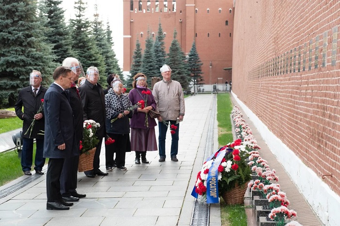 Глава Росатома А. Лихачев и представители ветеранских организаций отрасли почтили память «отцов-основателей» атомпрома